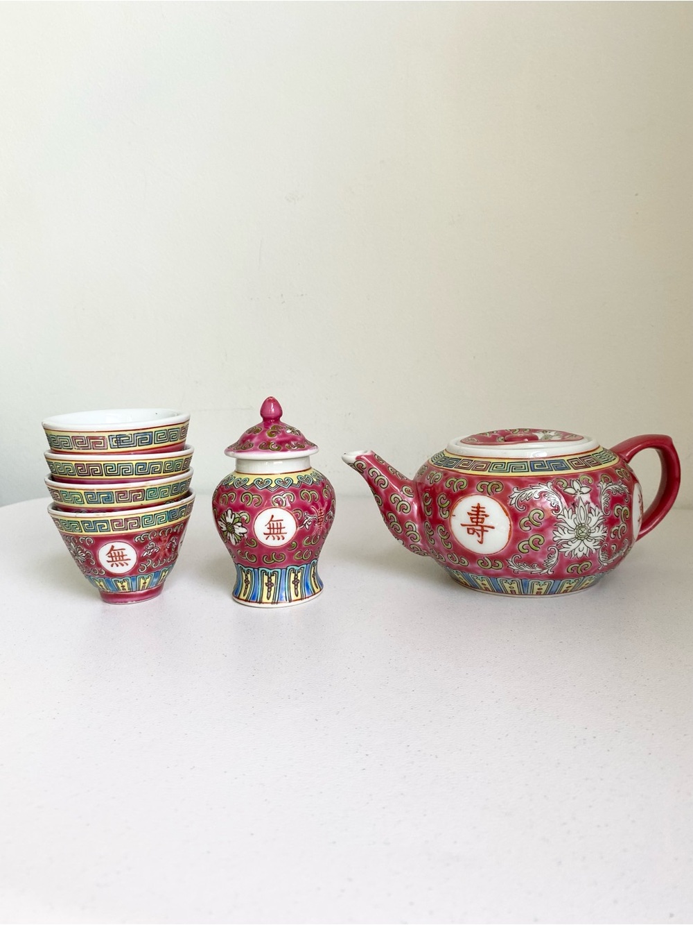 Vintage Chinese Jingdezhen Mun Shou Tea Set